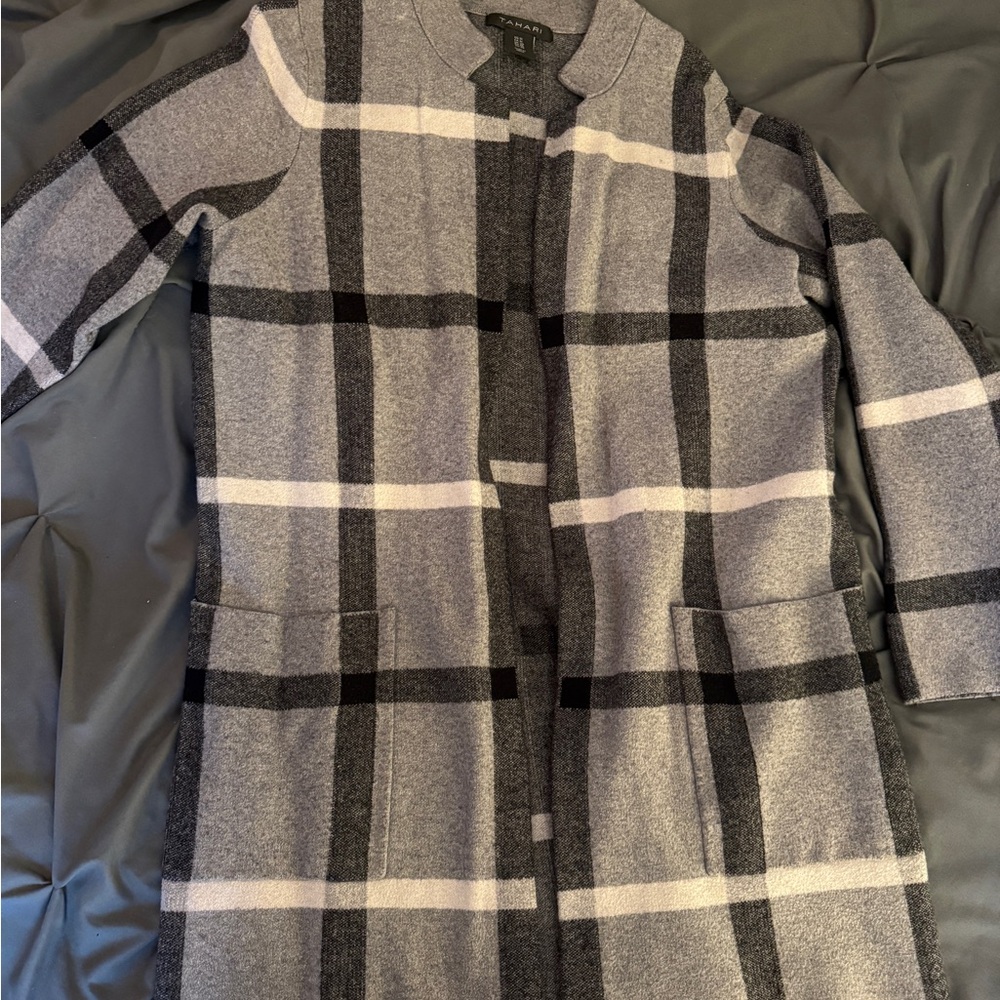 Tahari Heather Gray Textured Coat